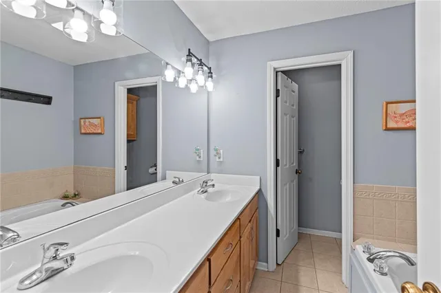 $399,000 | 1301 Northeast 196th Street, Smithville, MO 64089