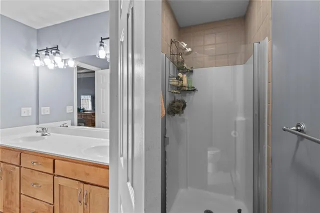 $399,000 | 1301 Northeast 196th Street, Smithville, MO 64089