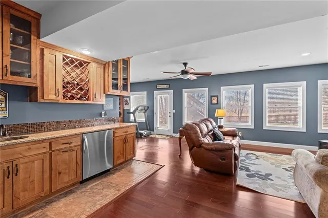 $399,000 | 1301 Northeast 196th Street, Smithville, MO 64089