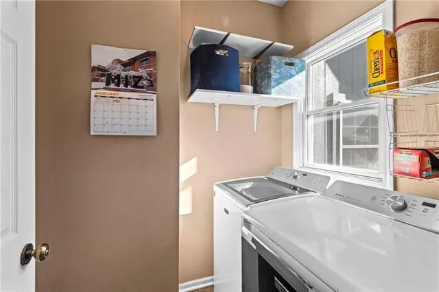 $399,000 | 1301 Northeast 196th Street, Smithville, MO 64089