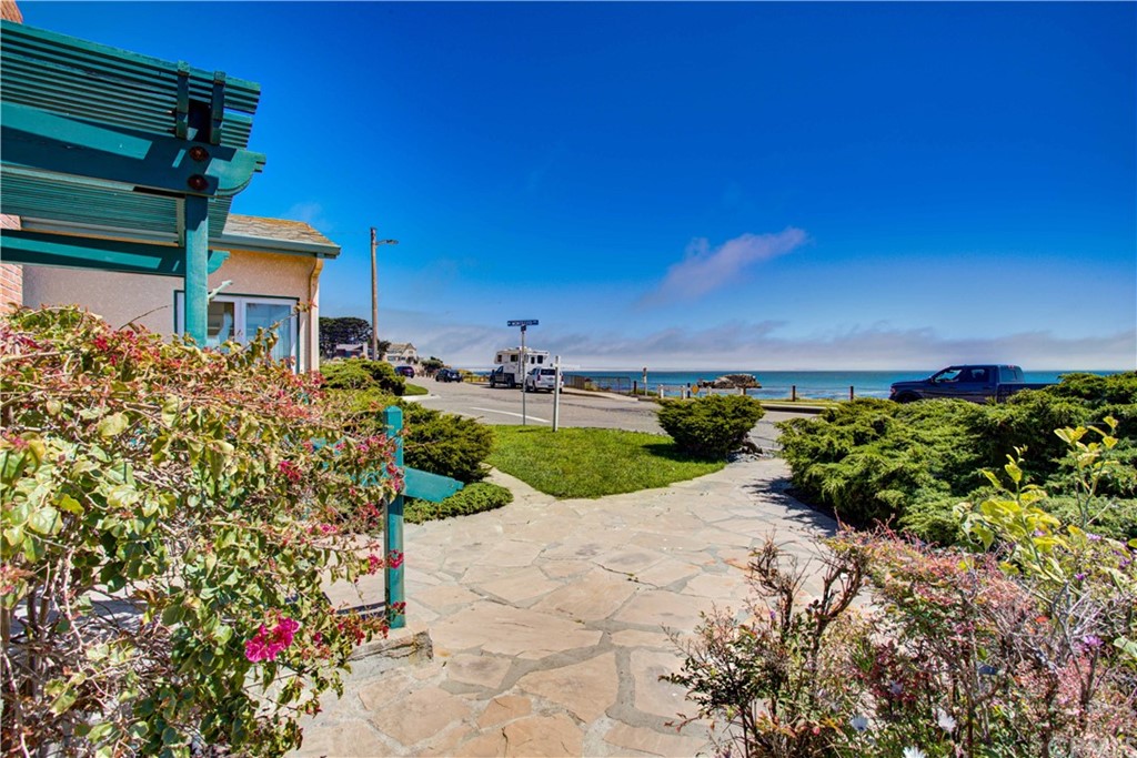 1702 Ocean Boulevard Pismo Beach, CA 93449 - Photo 28 of 33