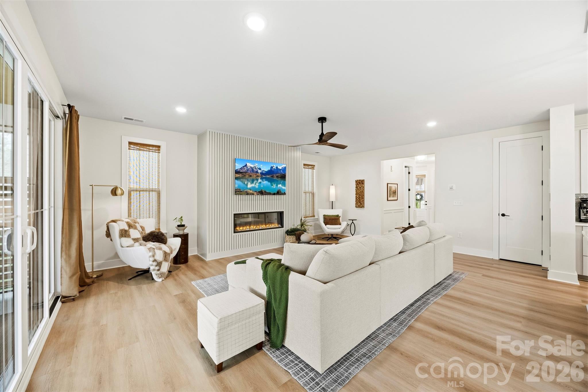 2723 Ritz Lane Matthews, NC 28105 - Photo 8 of 43