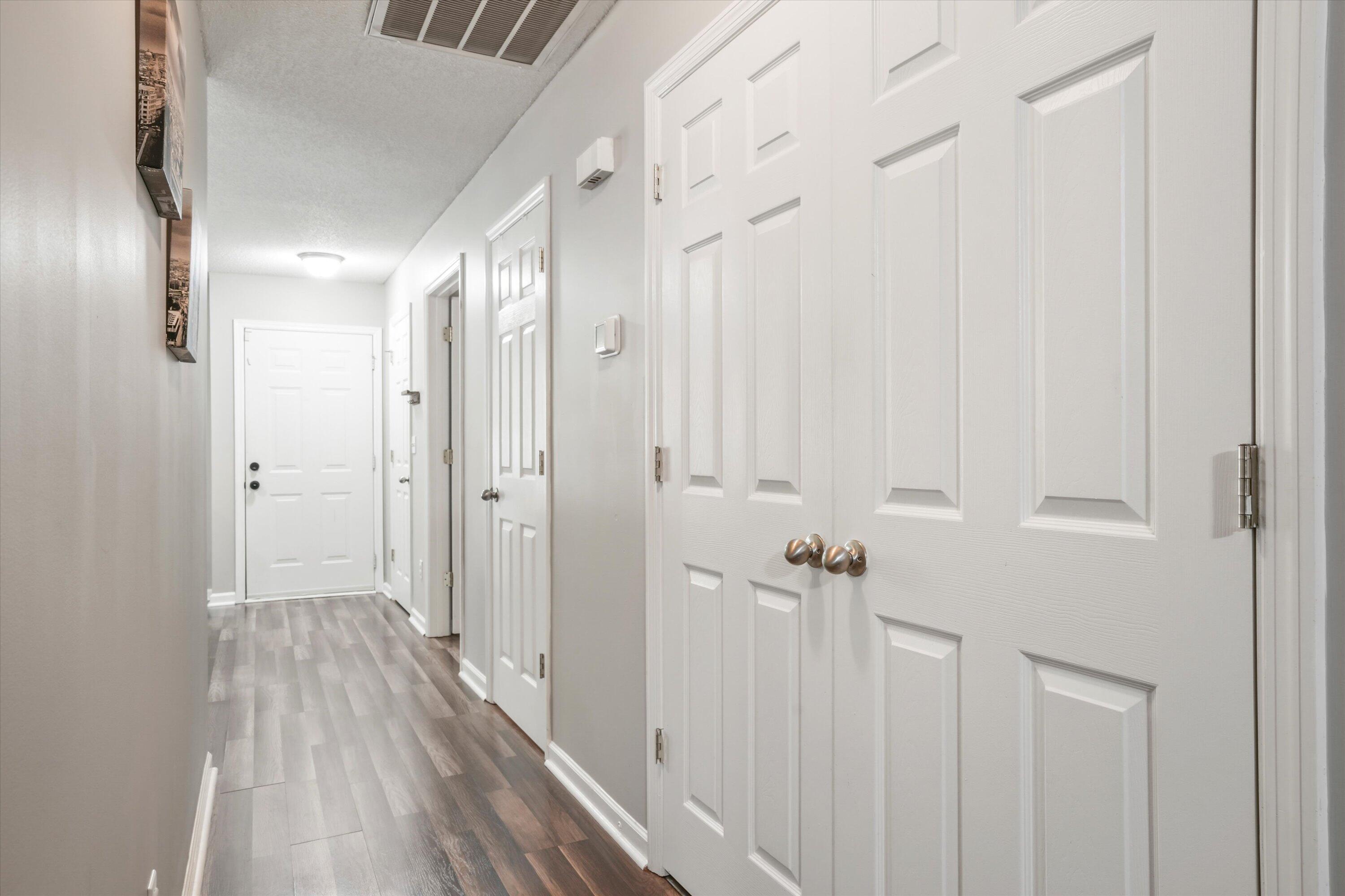 7999 Vermont Road North Charleston, SC 29418 - Photo 21 of 24 Foyer