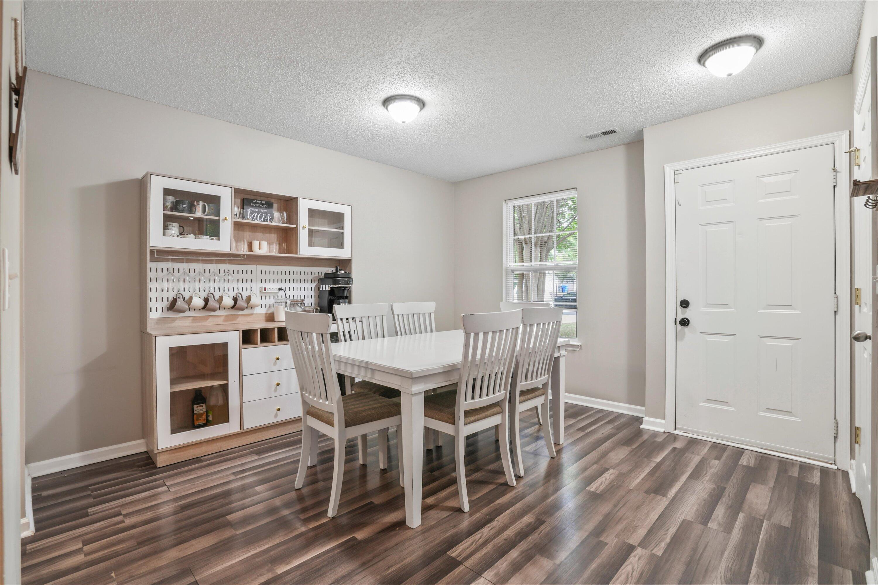 7999 Vermont Road North Charleston, SC 29418 - Photo 4 of 24 Dining Room