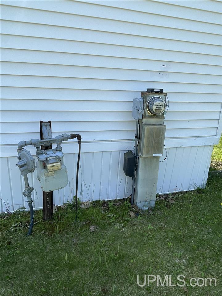 2722 South Hill Road Gladstone, MI 49837 - Photo 24 of 30