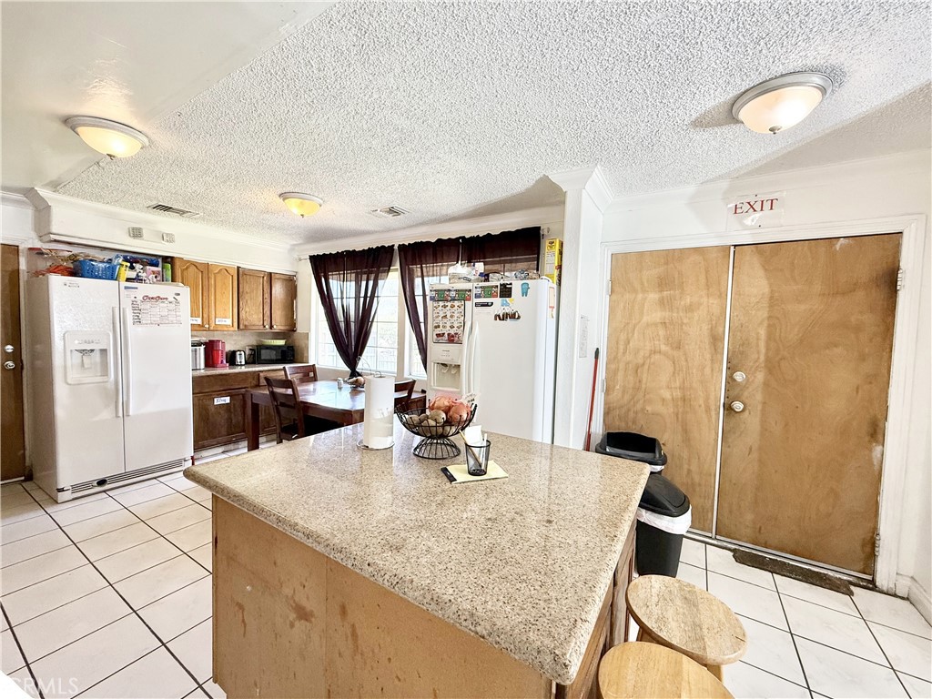 2812 Razor Way Jurupa Valley, CA 92509 - Photo 6 of 43