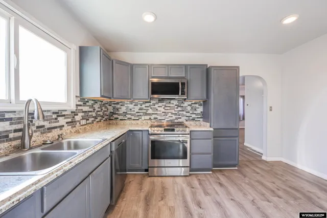 $399,000 | 269 Hoskins-McGuire Road, Rock Springs, WY 82901