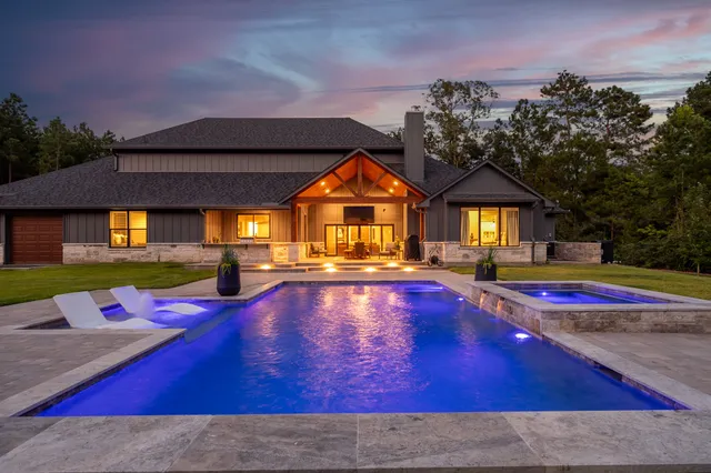 $1,699,999 | 13048 Royal Oak Court, Montgomery, TX 77316