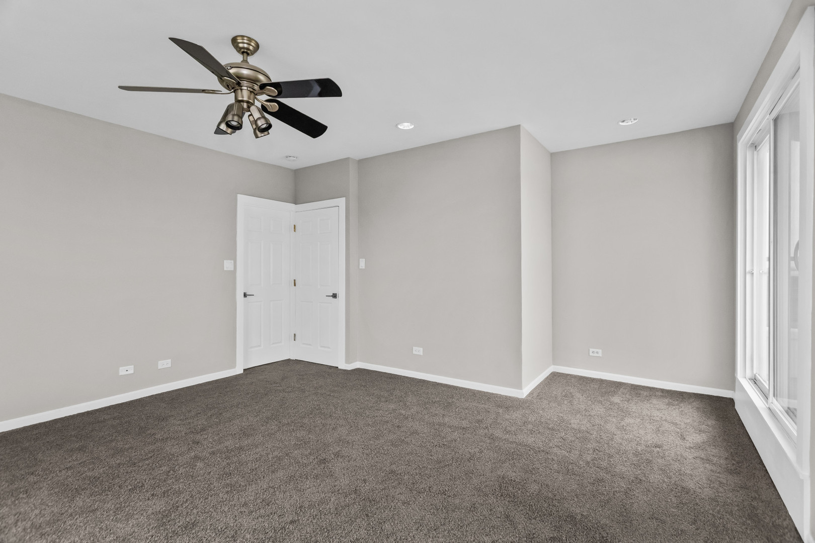 2247 West Monroe Street, Unit 3 Chicago, IL 60612 - Photo 20 of 31 a view of an empty room