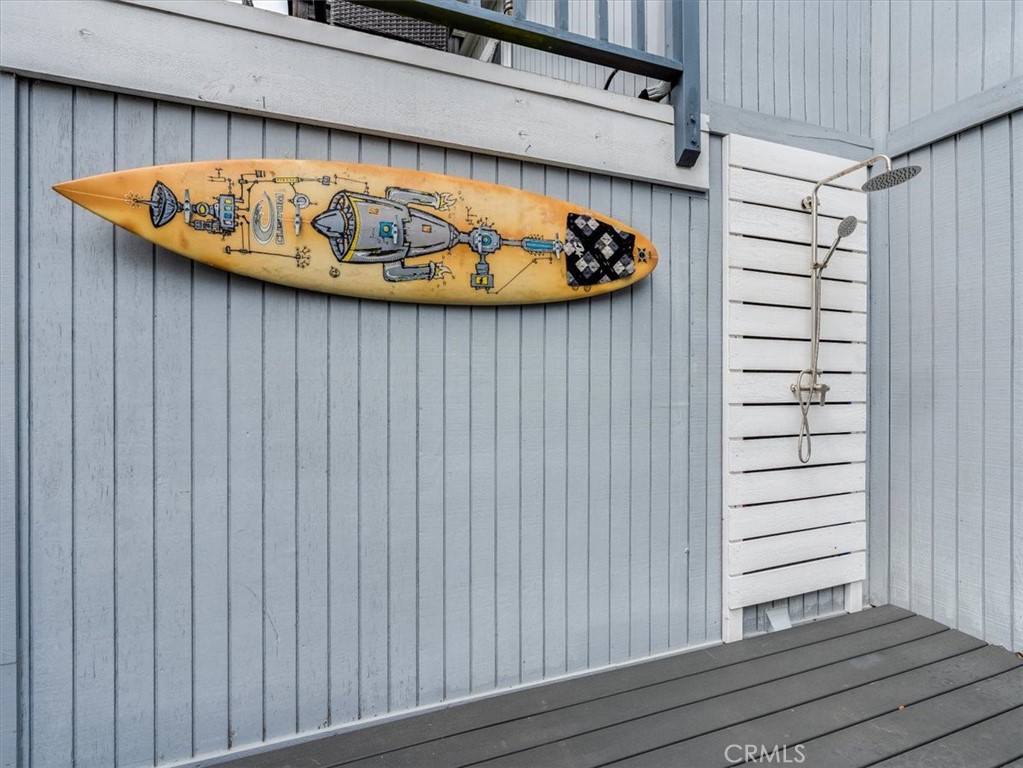 554 Cambridge Street Cambria, CA 93428 - Photo 40 of 52 Outdoor Shower