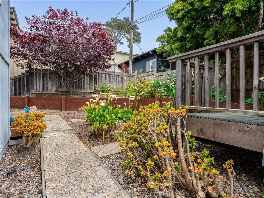 554 Cambridge Street Cambria, CA 93428 - Photo 41 of 52