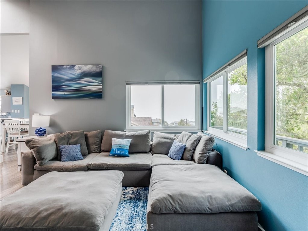 554 Cambridge Street Cambria, CA 93428 - Photo 10 of 52