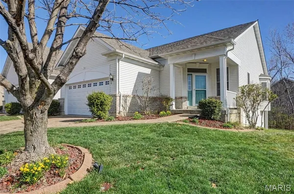 $359,000 | 702 Harrier Drive, Unit V, Lake St. Louis, MO 63367