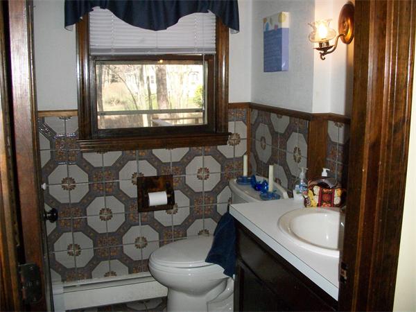 136 Debora Road North Attleboro, MA 02760 - Photo 7 of 13 Gallery Image 7
