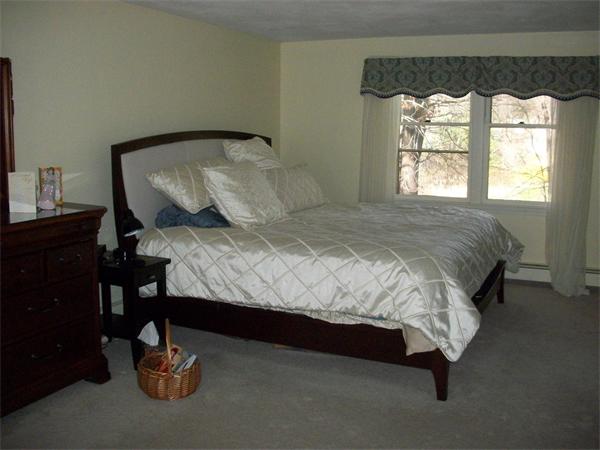 136 Debora Road North Attleboro, MA 02760 - Photo 9 of 13 Gallery Image 9