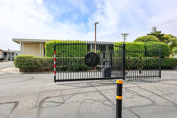 $115,000 | 1400 North Tully Road, Unit 121, Turlock, CA 95380