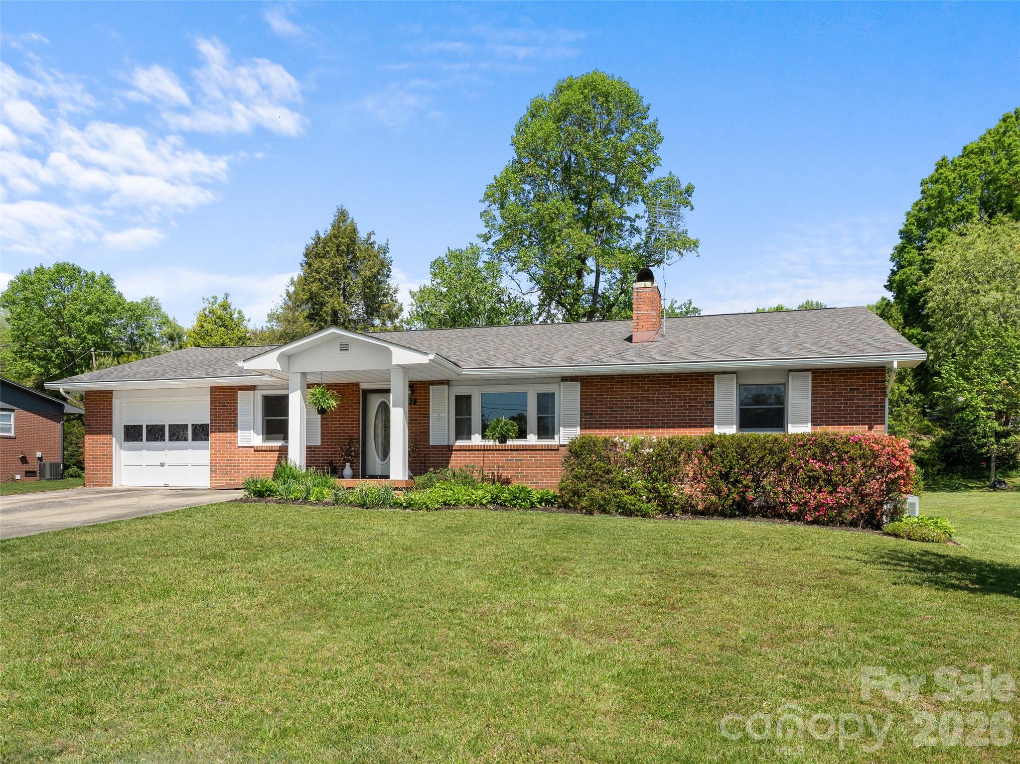 97 Allison Road Brevard, NC 28712 - Photo 3 of 25