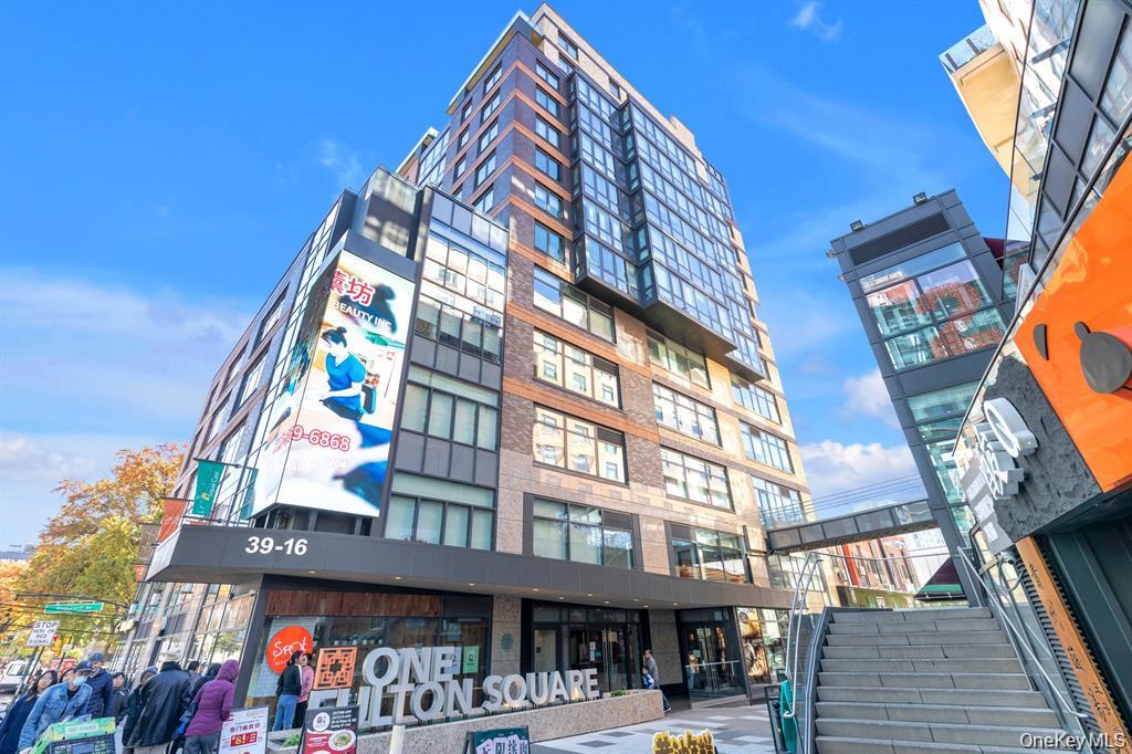 39-16 Prince St Unit 8  