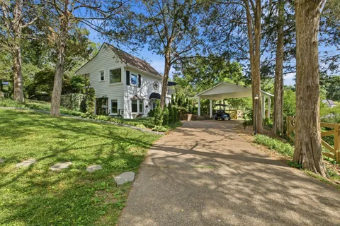 $2,495,000 | 2455 Long Hollow Pike, Hendersonville, TN 37075