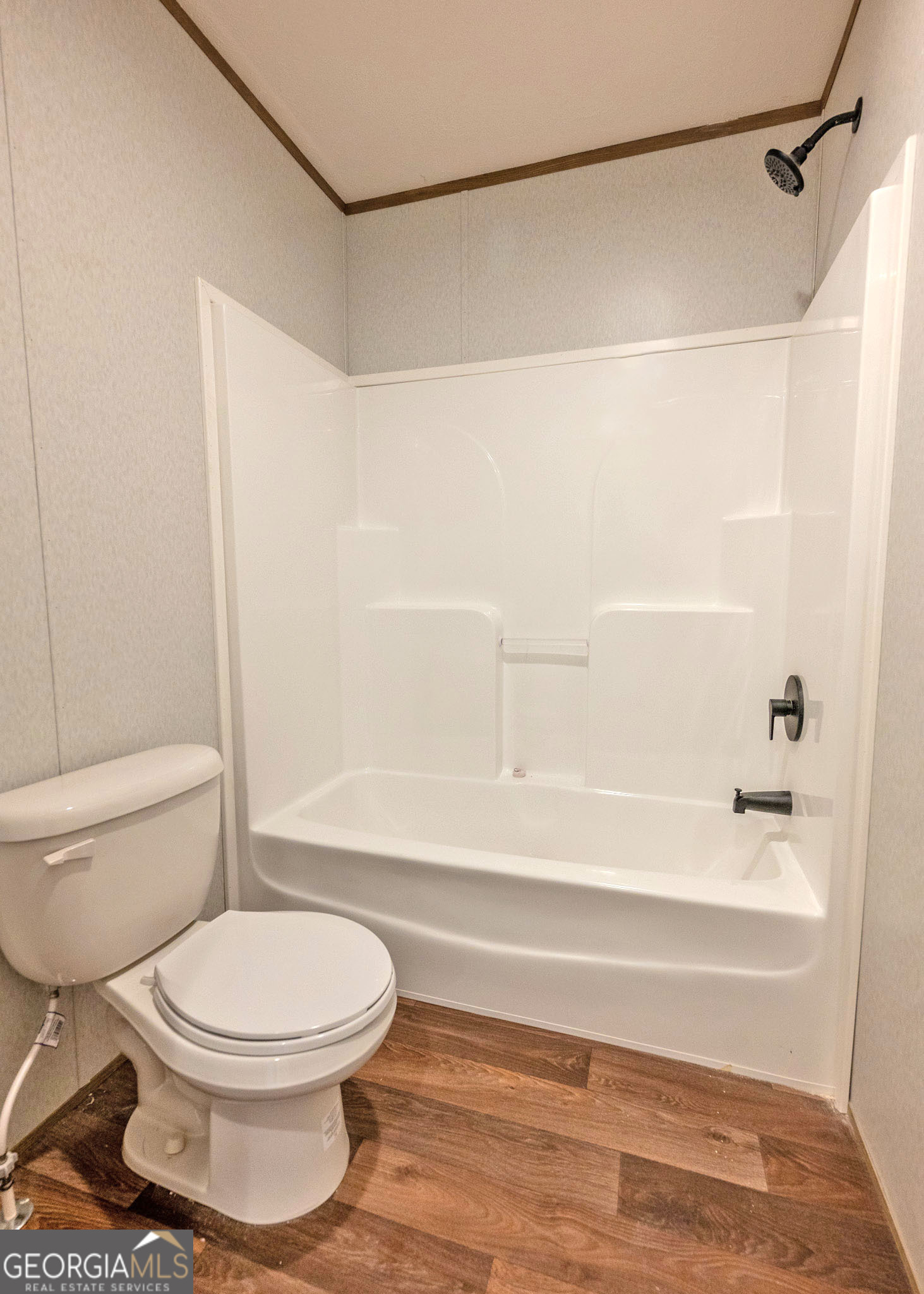 413 Griffin Road Martin, GA 30557 - Photo 28 of 31 a bathroom with a toilet and a shower