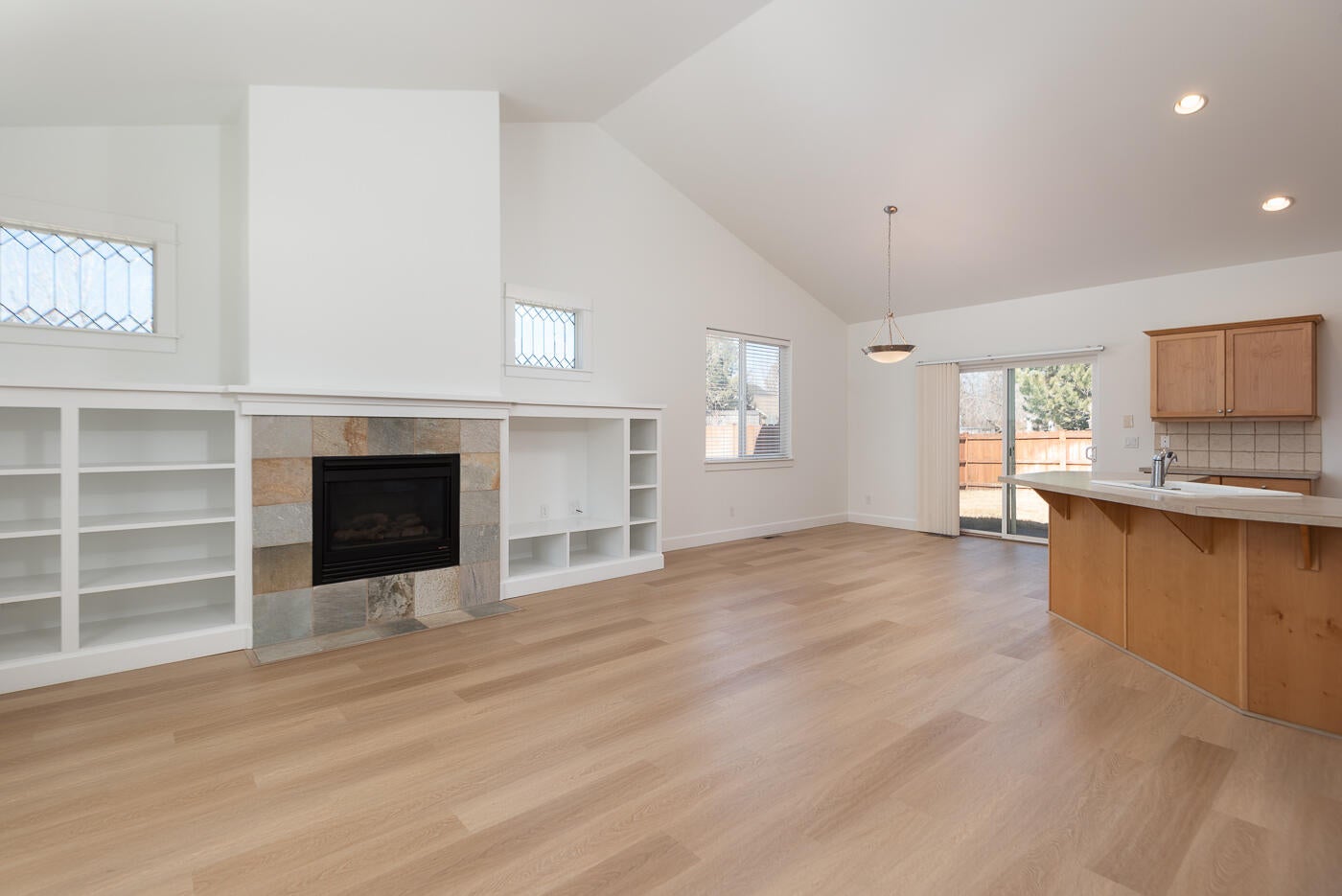 20402 Murphy Road Bend, OR 97702 - Photo 5 of 24 5