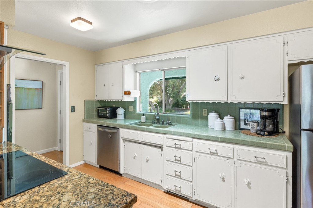 4 Doris Way Chico, CA 95926 - Photo 12 of 29