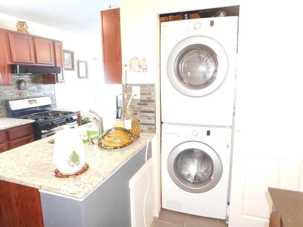 24 Ansara Street Springfield, MA 01104 - Photo 11 of 16 Gallery Image 11