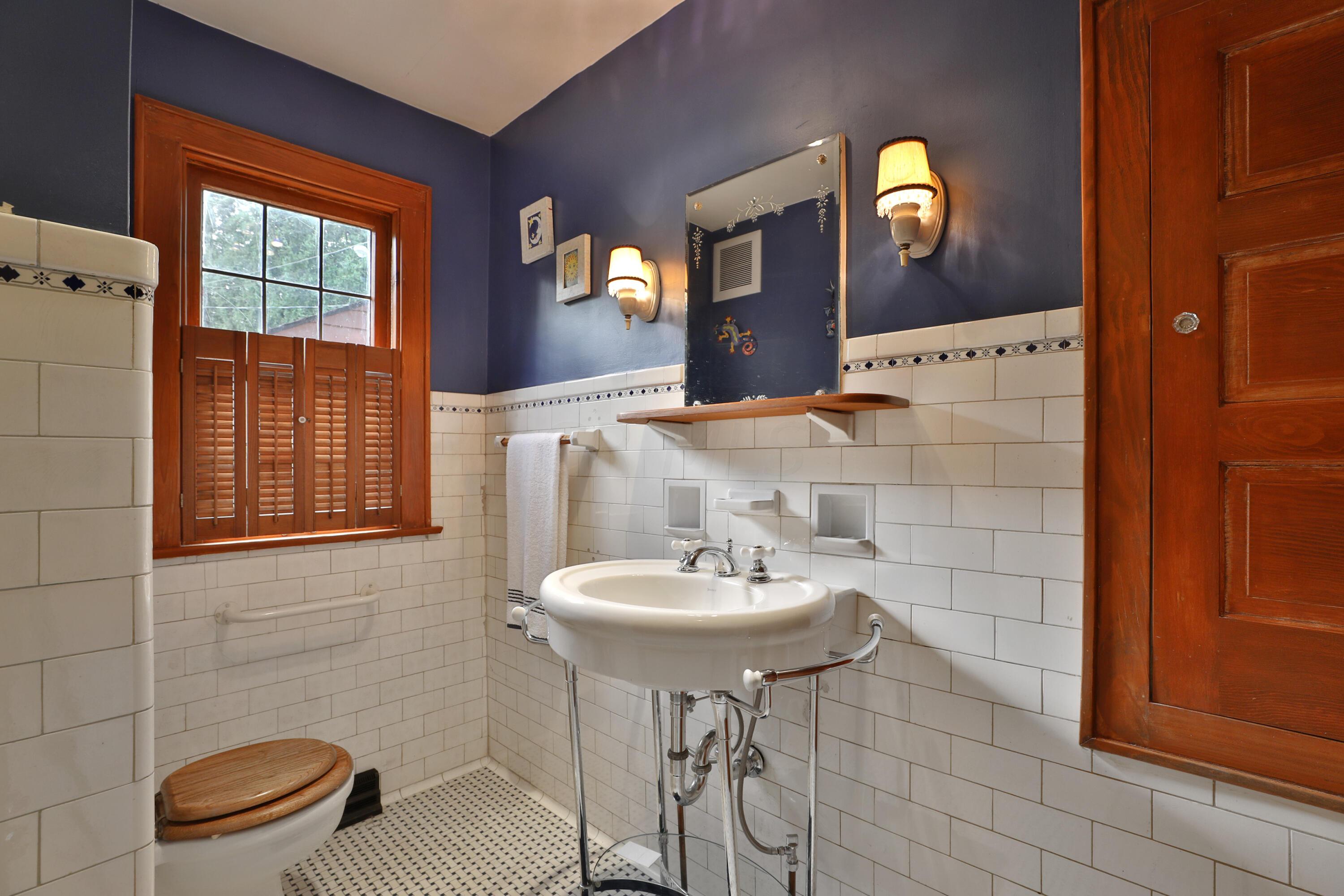 3063 Midgard Road Columbus, OH 43202 - Photo 44 of 83 Full Bath - First Floor