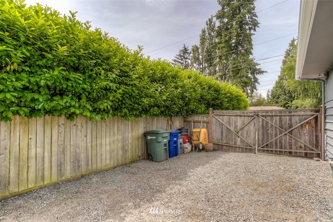 23523 2nd Avenue West Bothell, WA 98021 - Photo 22 of 25