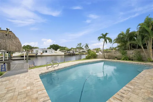 $5,800 | 101 92nd Avenue North, St. Petersburg, FL 33702