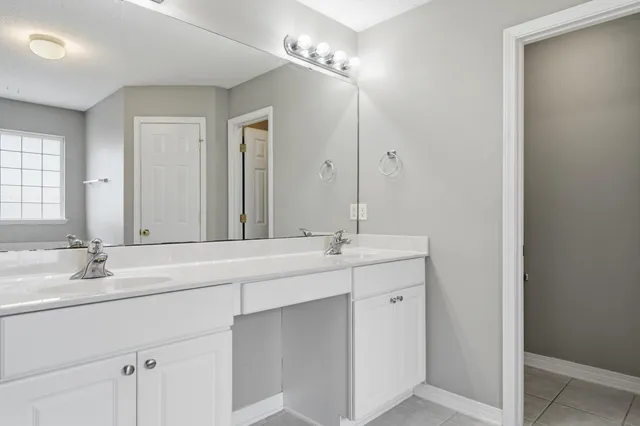 a view of a house with a big yard