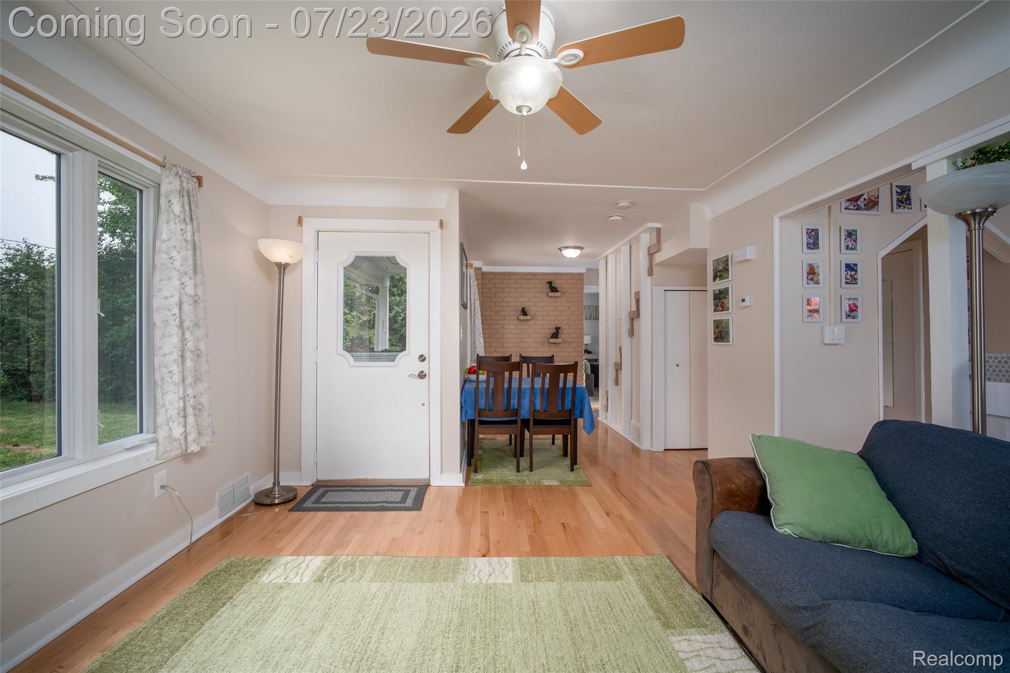 829 Francis Street Rochester, MI 48307 - Photo 3 of 25 DSC_6370-Edit.jpg