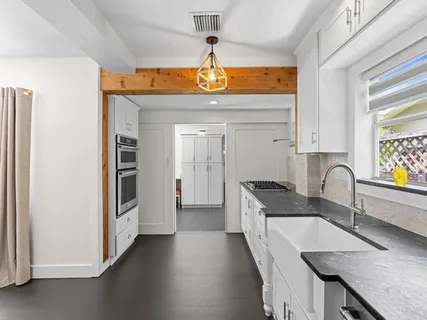 $1,100,000 | 1615 North Lakeside Drive, Lake Worth Beach, FL 33460