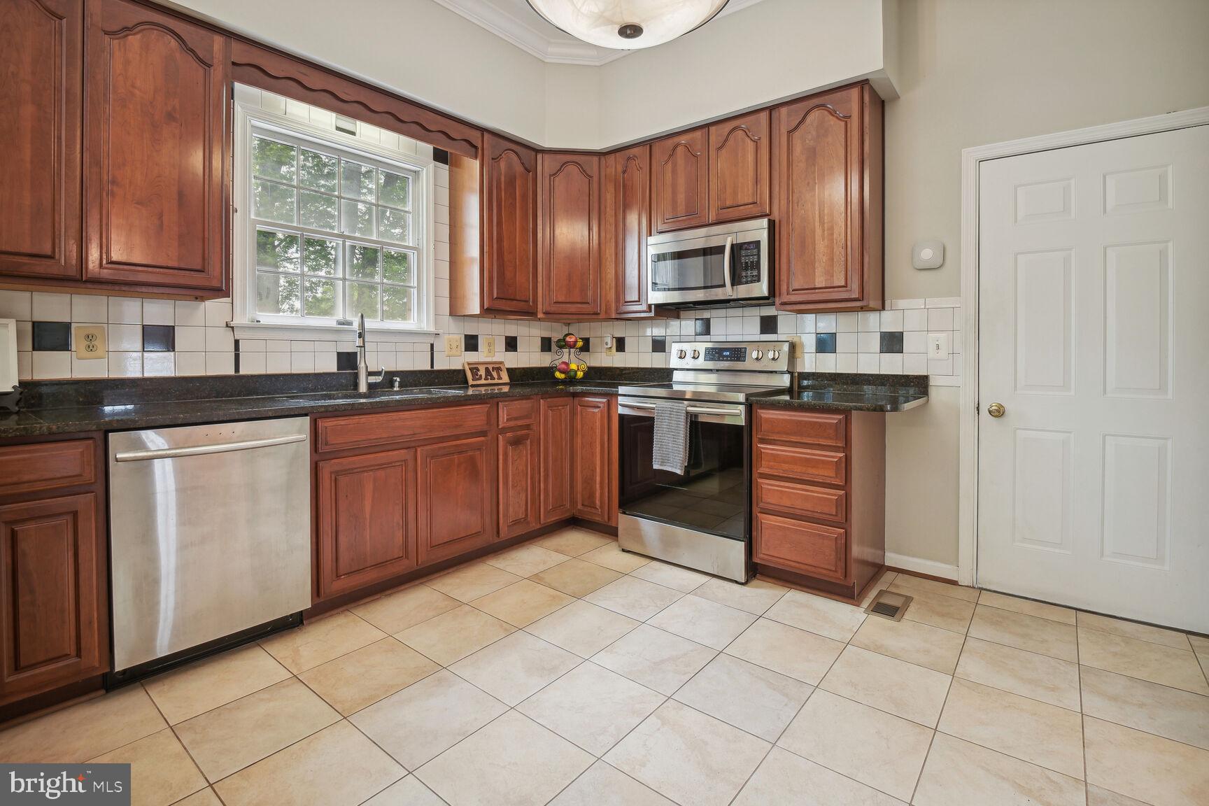 603 Winhall Way Silver Spring, MD 20904 - Photo 18 of 49 Gallery Image 18