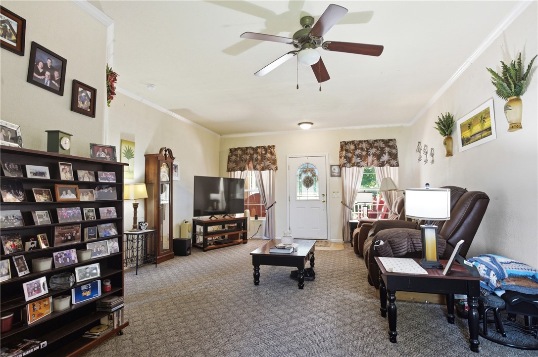 9 Oak Point Neoga, IL 62447 - Photo 6 of 32
