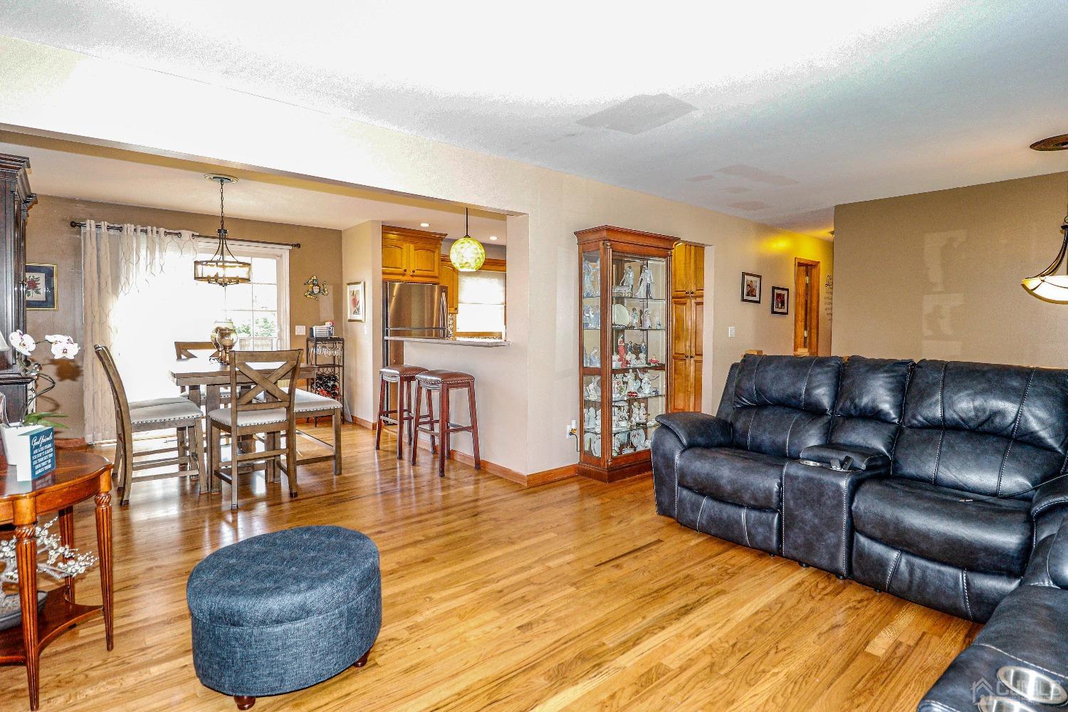 28 Eli Road Colonia, NJ 07067 - Photo 16 of 40 Gallery Image 16