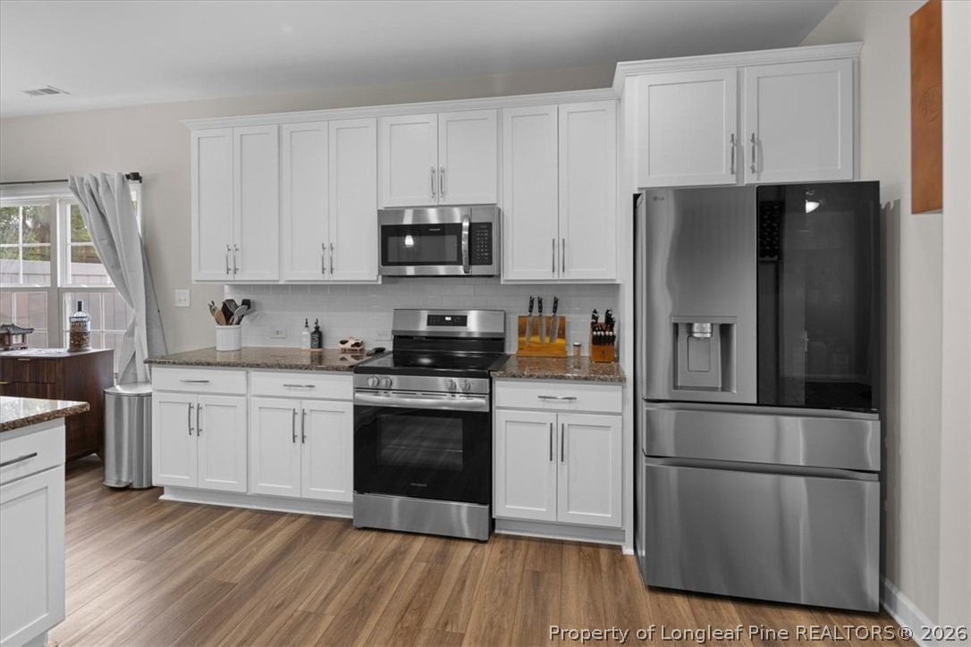 6932 Running Fox Road Hope Mills, NC 28348 - Photo 11 of 39