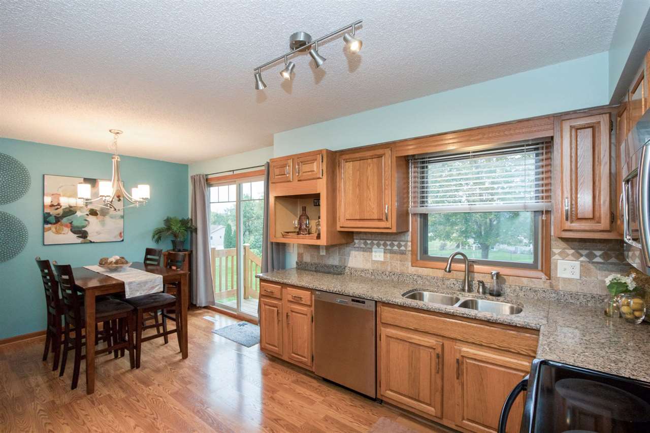 611 Pine Ridge Road Coralville, IA 52241 - Photo 8 of 25 Gallery Image 8