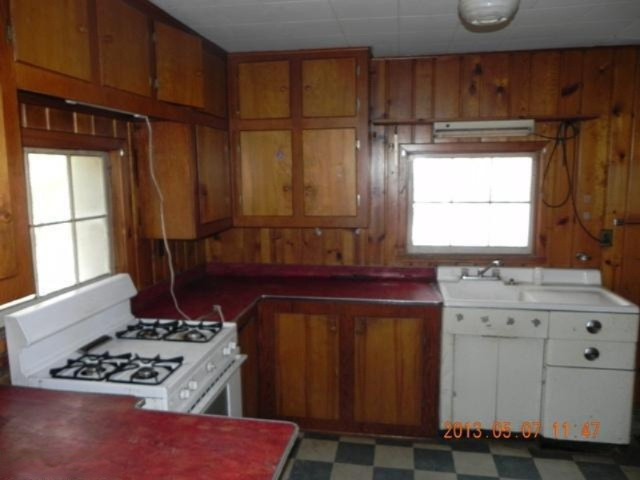 2054 Whitehall Road Muskegon, MI 49445 - Photo 6 of 22 Additional Photo