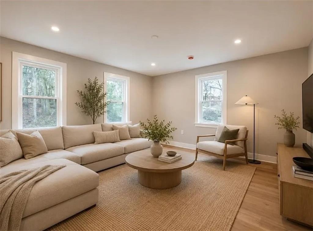 5 North Park Road Pittsburgh, PA 15229 - Photo 4 of 44 Gallery Image 4
