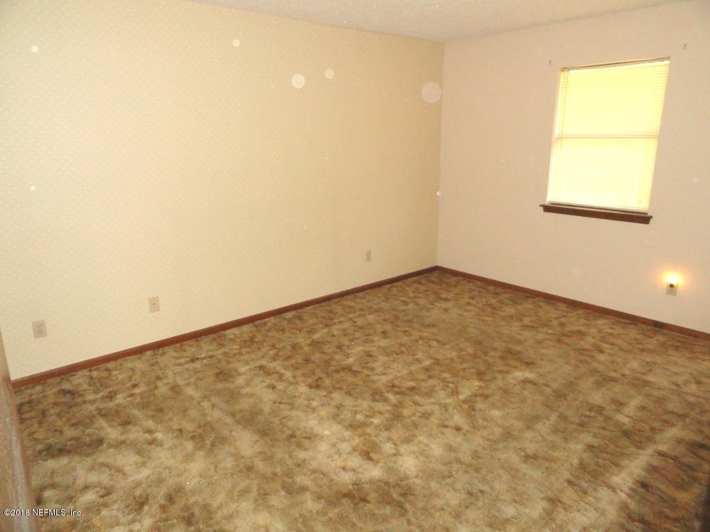 5226 Bedford Road Jacksonville, FL 32207 - Photo 18 of 31 Master Suite