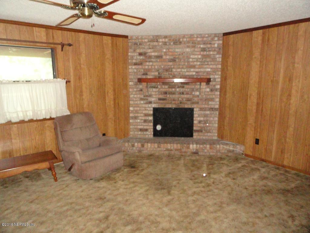 5226 Bedford Road Jacksonville, FL 32207 - Photo 7 of 31 Living Area