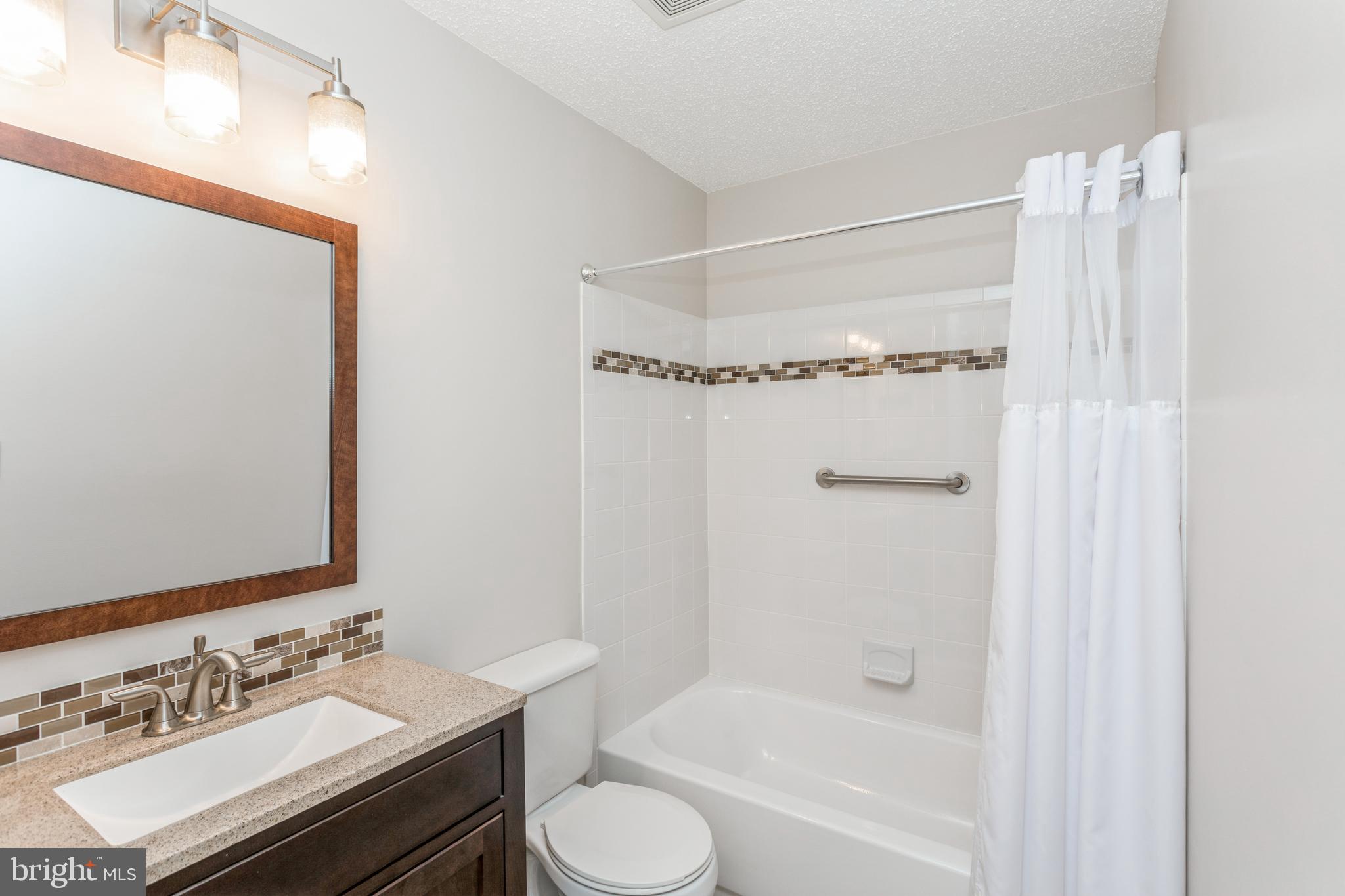 21013 Timber Ridge Terrace, Unit 202 Ashburn, VA 20147 - Photo 8 of 13 Gallery Image 8