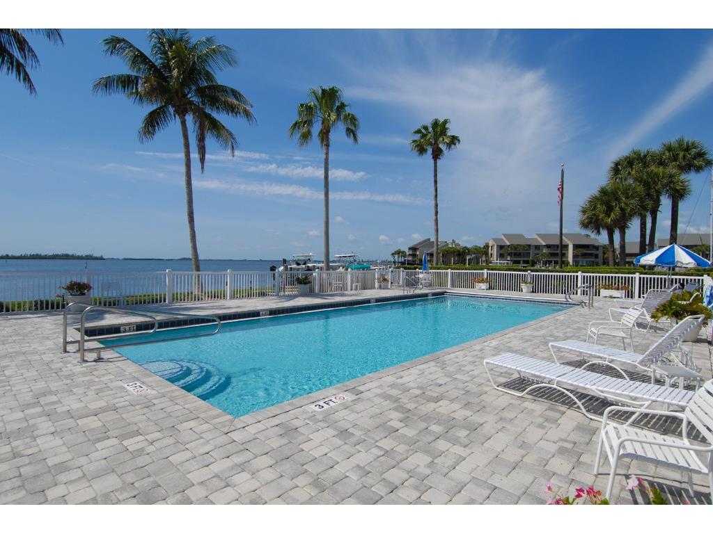 1901 Bay Road, Unit 104 Vero Beach, FL 32963 - Photo 2 of 35 Gallery Image 2