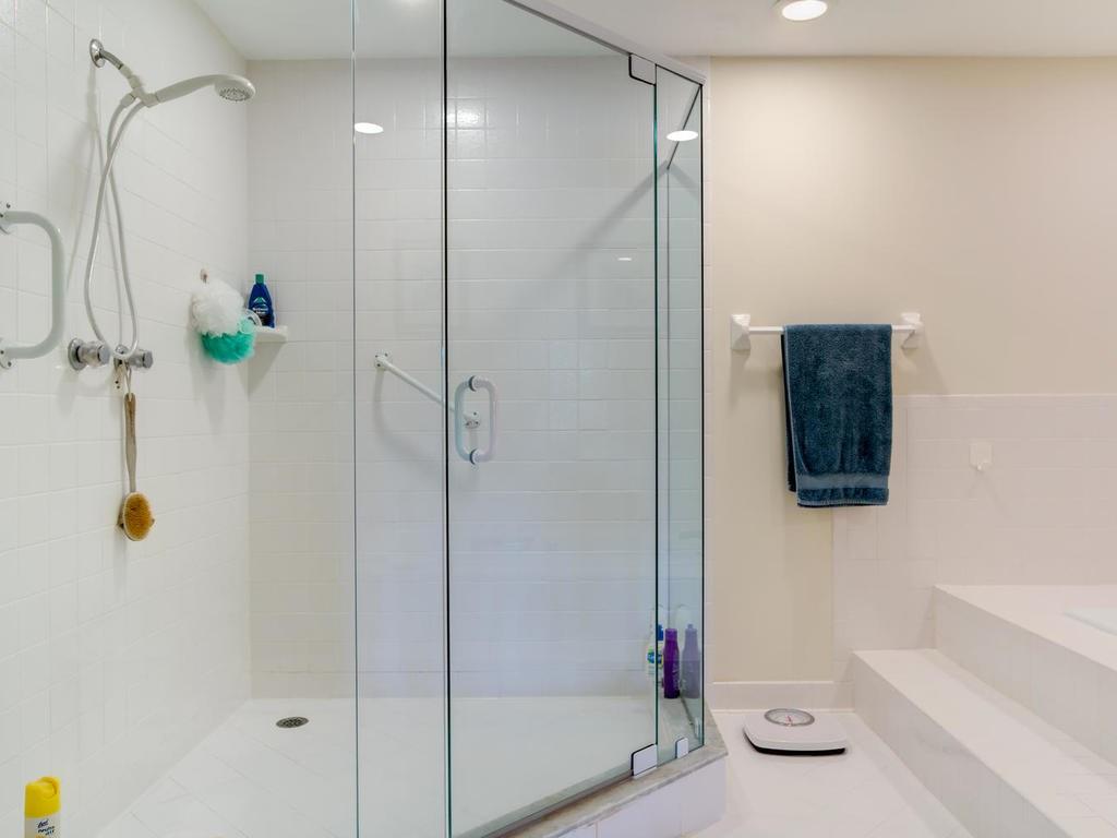 1901 Bay Road, Unit 104 Vero Beach, FL 32963 - Photo 28 of 35 Gallery Image 28
