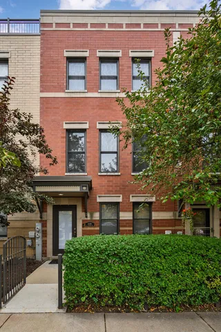 $759,900 | 1036 North Crosby Street, Chicago, IL 60610