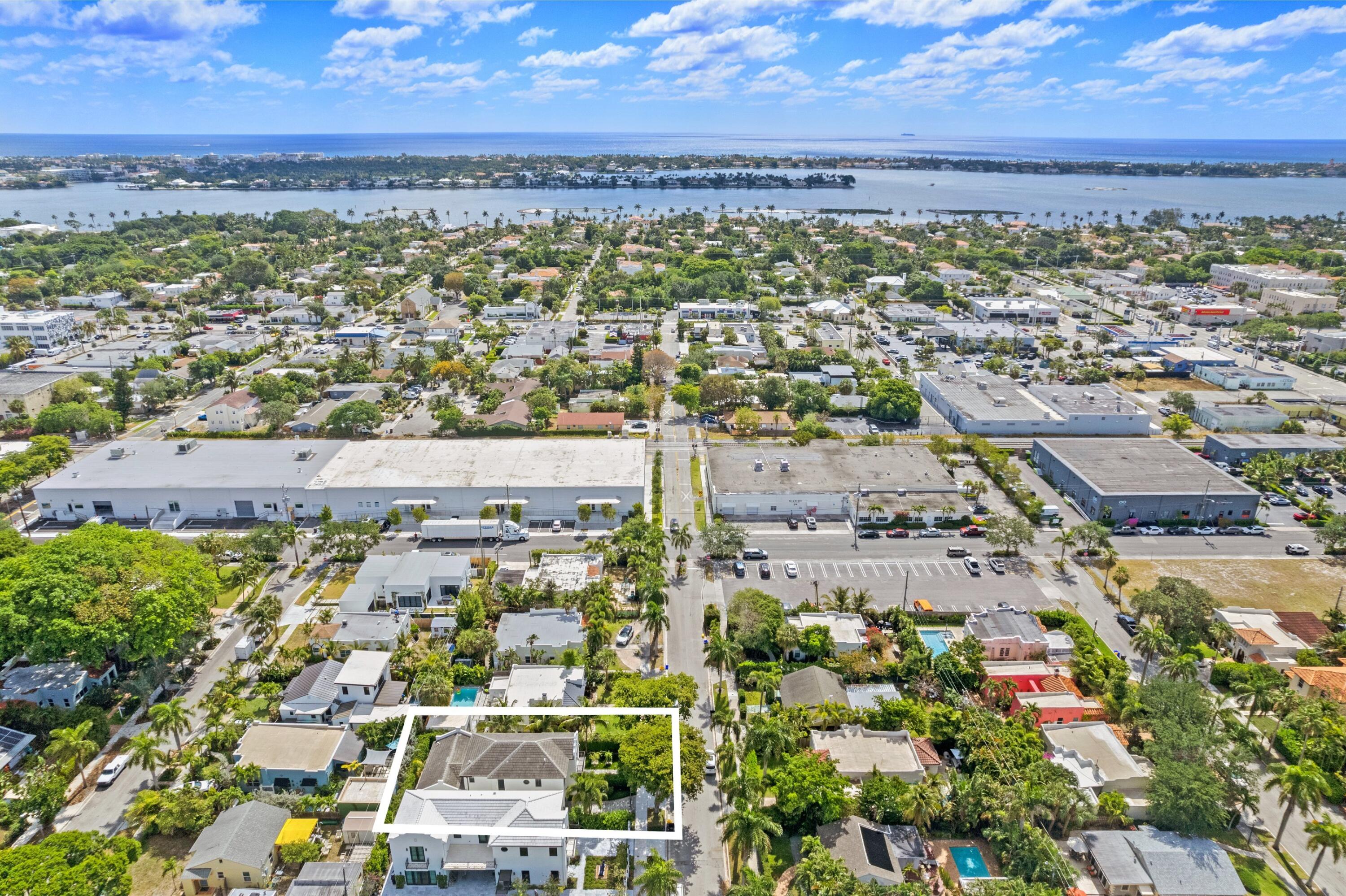 533 Westwood Road West Palm Beach, FL 33401 - Photo 39 of 43 an aerial view of a city