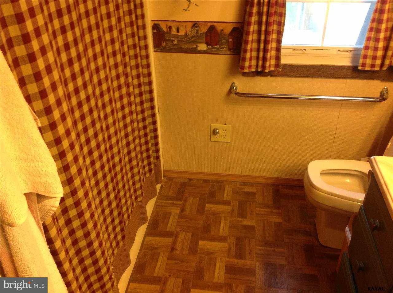 1812 Canal Road Manchester, PA 17345 - Photo 16 of 23 Gallery Image 16