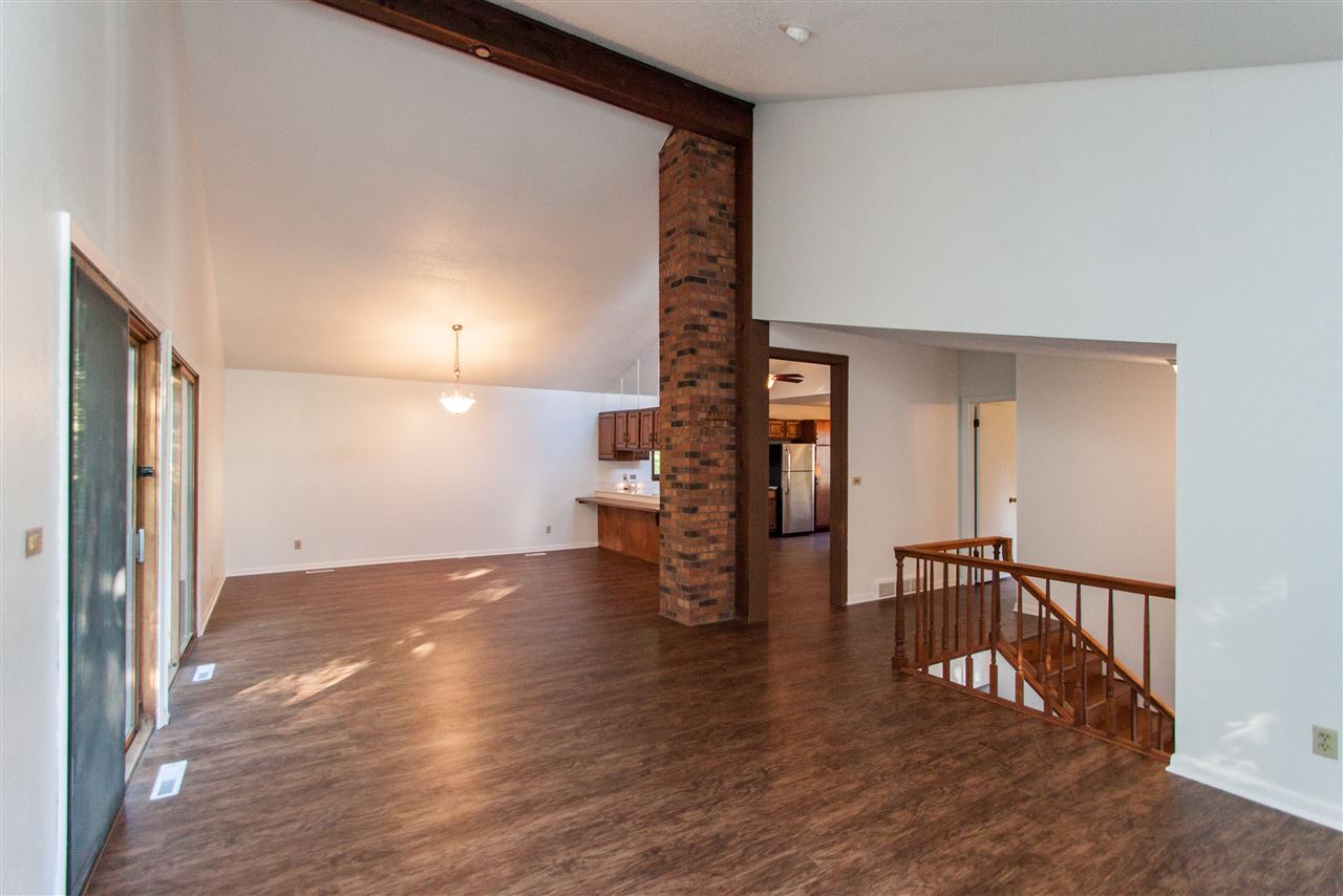 2570 Sugar Bottom Road Northeast Solon, IA 52333 - Photo 14 of 20 Gallery Image 14