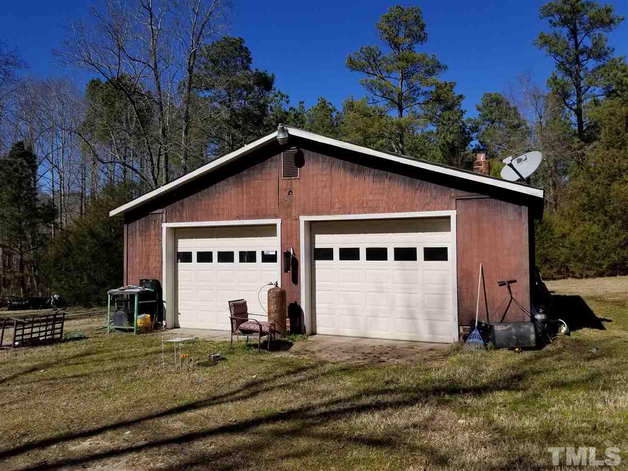 1216 Old Halifax Road Zebulon, NC 27597 - Photo 2 of 20